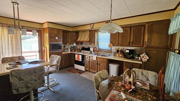 439 B ST, Buda, IL 61314