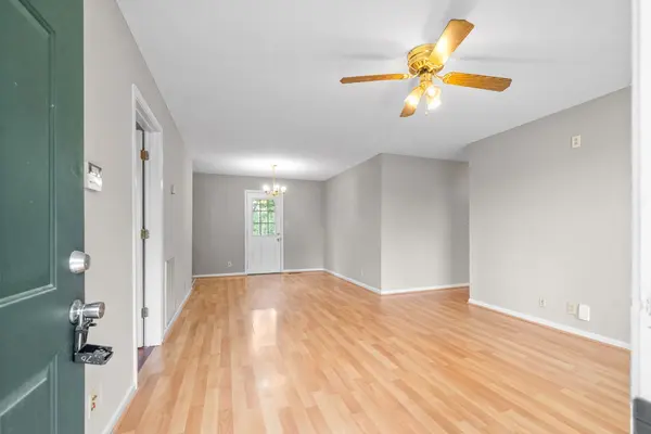 1132 Peachers Mill Rd, Clarksville, TN 37042