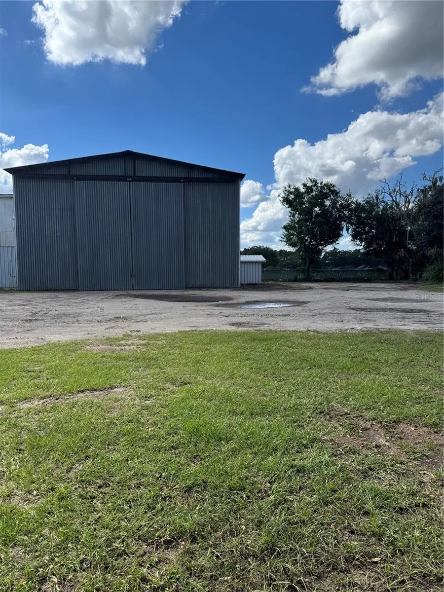 15550 CARUTHERS RD, Dover, FL 33527