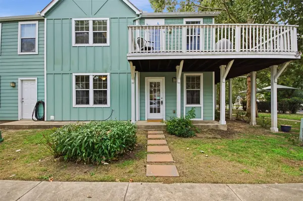426 Shadow Point #C, San Marcos, TX 78666