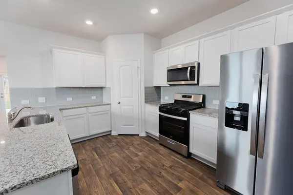 240 Connor LN, Georgetown, TX 78626