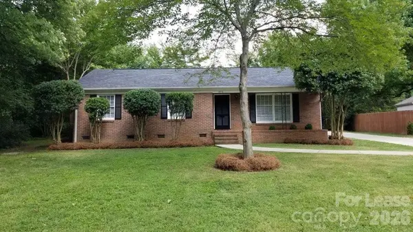 4512 Crestmont DR, Charlotte, NC 28205