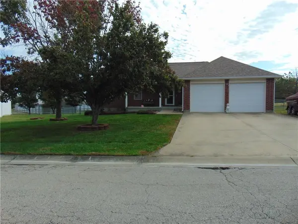 806 Orchid ST, Garden City, MO 64747