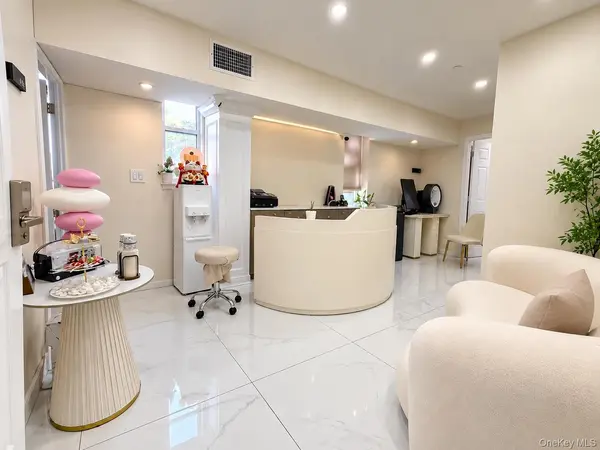 136-89 Roosevelt AVE #201, Flushing, NY 11354