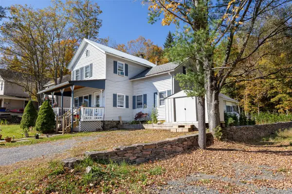 13 Goshen RD, Windham, NY 12439