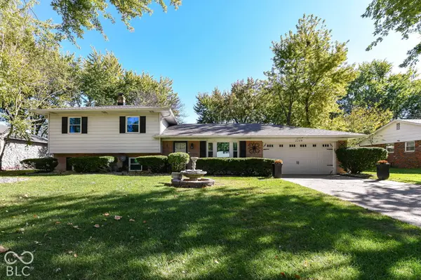 2249 Hogan DR, Indianapolis, IN 46229