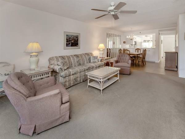 801 WATERSIDE DR #102, Venice, FL 34285
