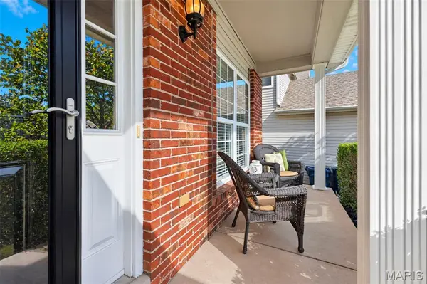 39 Upper Bluffs View CT, Eureka, MO 63025