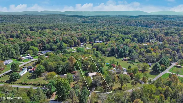 95 Fairview Loop, Crossville, TN 38571