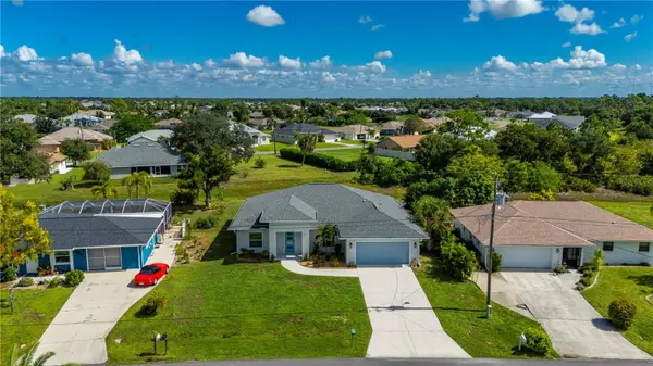 171 MARK TWAIN LN, Rotonda West, FL 33947