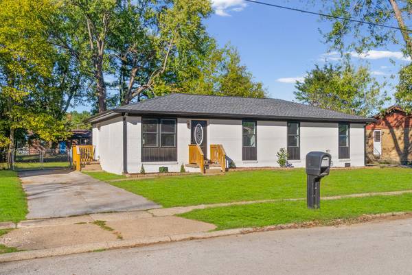 104 Boxwood Dr, Hopkinsville, KY 42240