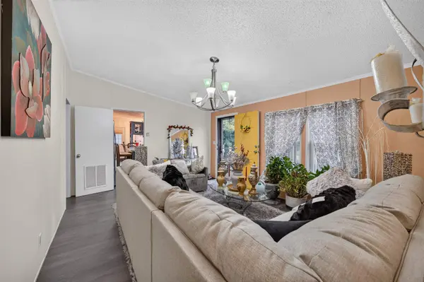 14111 E Cherokee Trail, Derby, KS 67037