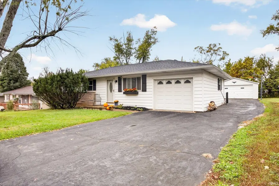 2912 S Walnut Street PIKE, Bloomington, IN 47401-8404