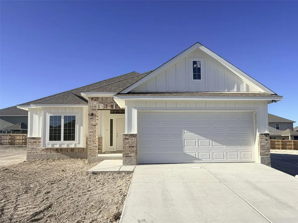 237 Lazy Lizzy RD, Jarrell, TX 76537