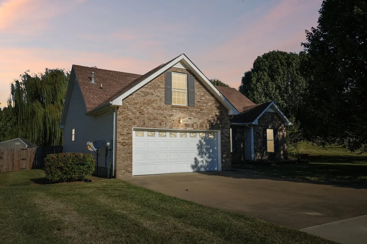 3358 Brownsville Rd, Clarksville, TN 37043