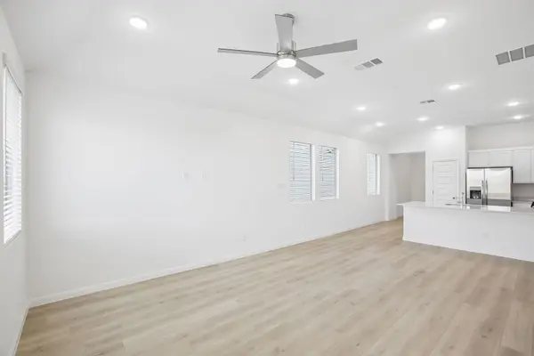 214 Hornet ST, Elgin, TX 78621