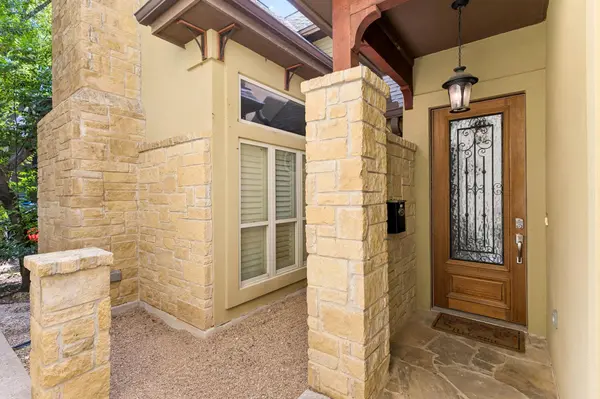 5600 Jim Hogg Ave #B, Austin, TX 78756