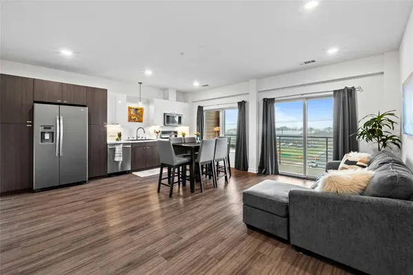 4361 S Congress Ave #402, Austin, TX 78745