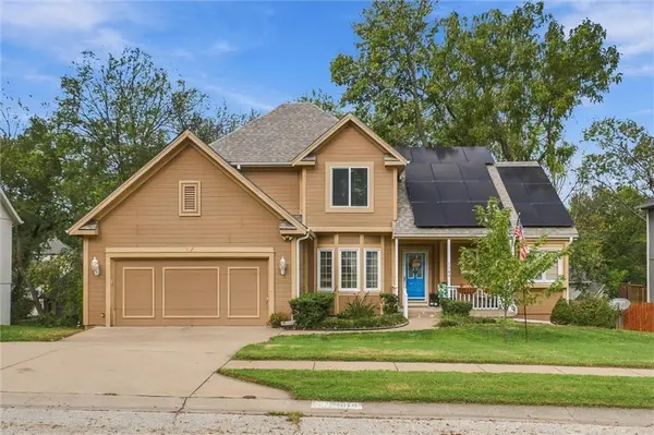 1504 NE 80th PL, Kansas City, MO 64118