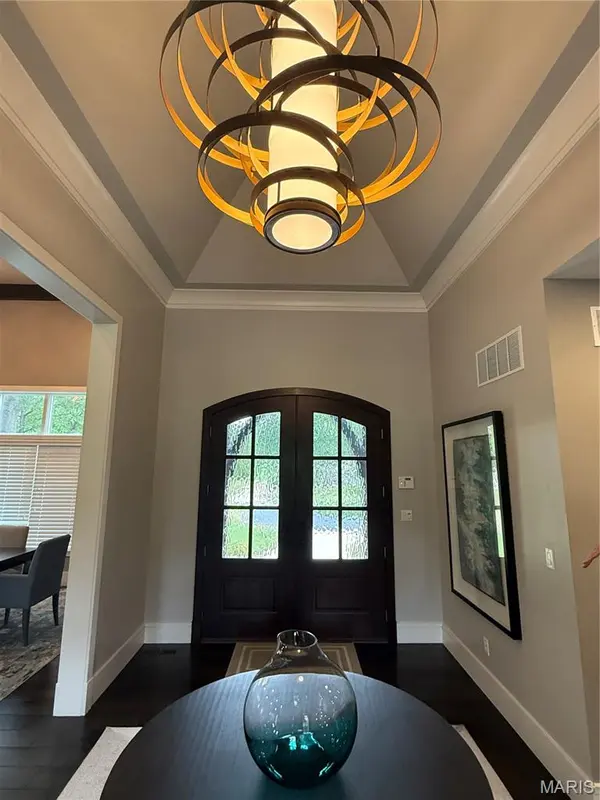 15 Ladue MDWS, Creve Coeur, MO 63141
