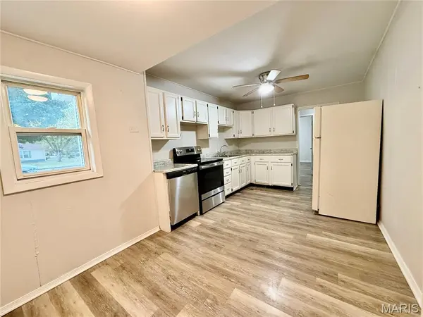 308 Indiana AVE, South Roxana, IL 62087