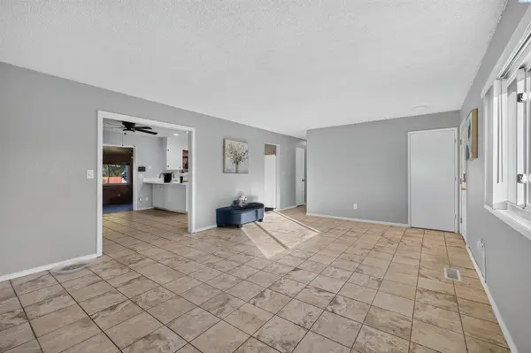 512 Road 35, Pasco, WA 99301