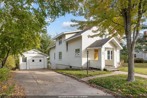515 S MAIN ST, Waupaca, WI 54981