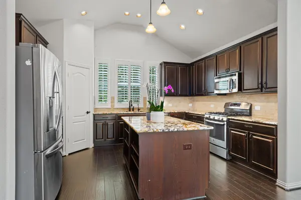 304 Peggy DR, Liberty Hill, TX 78642