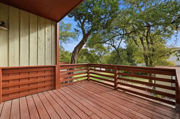 101 Blue Ridge TRL #A, West Lake Hills, TX 78746