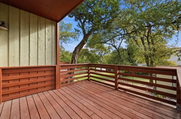101 Blue Ridge TRL #A, West Lake Hills, TX 78746