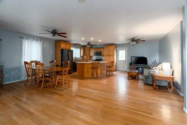 209 N Main ST, Royalton, IL 62983