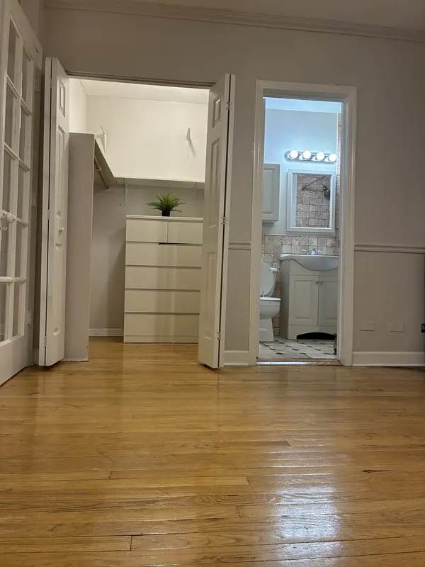 5143 S Kenwood AVE #105, Chicago, IL 60615