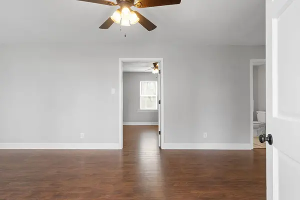 136 W Rossview Rd #B, Clarksville, TN 37040