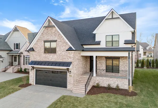 2020 WT Chandler Blvd #82, Gallatin, TN 37066