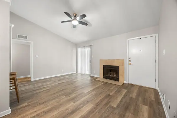 3204 Menchaca RD #104, Austin, TX 78704