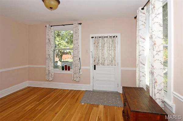 5512 Columbia AVE, St Louis, MO 63139