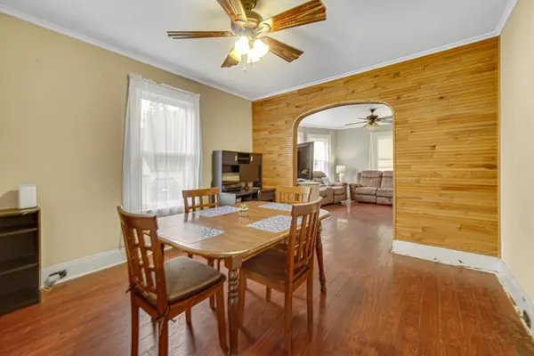 1807 E Lincolnway, La Porte, IN 46350