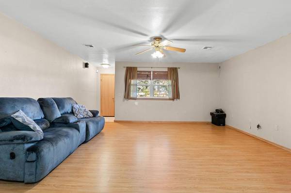 35198 EW 1180 RD, Earlsboro, OK 74840