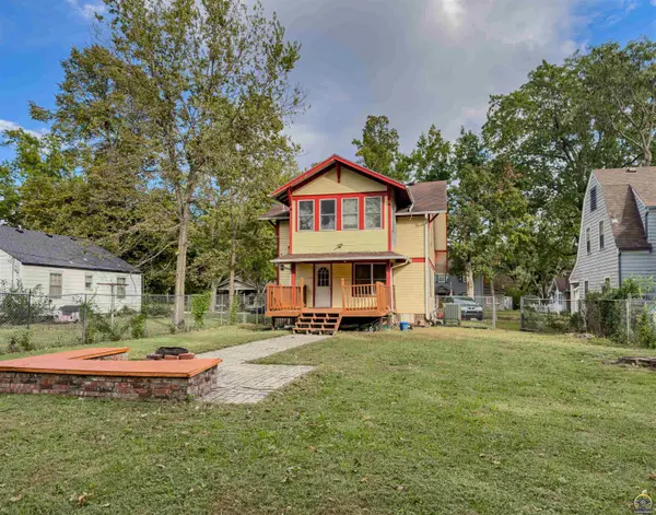 131 NW Broadmoor AVE, Topeka, KS 66606