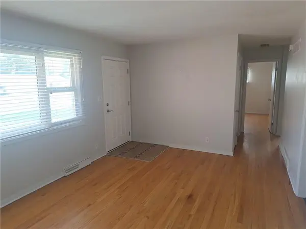 7508 N HIGHLAND AVE, Kansas City, MO 64118
