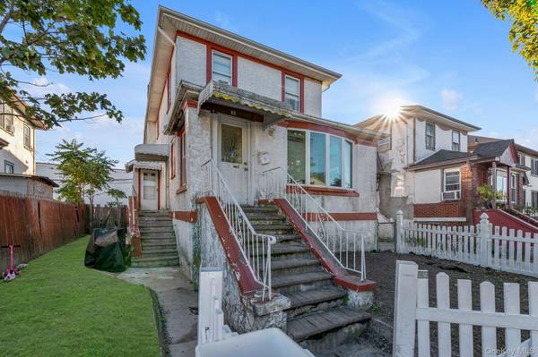 60 E Market ST, Long Beach, NY 11561
