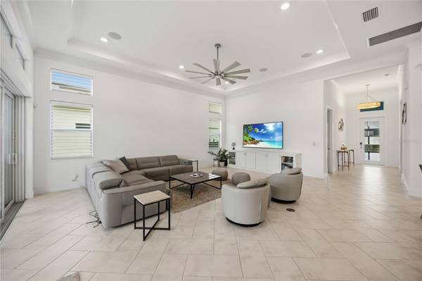 8110 REDONDA LOOP, Bradenton, FL 34202