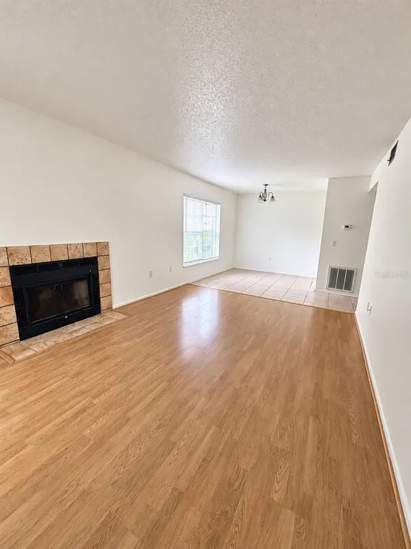 14417 HANGING MOSS CIR #102, Tampa, FL 33613