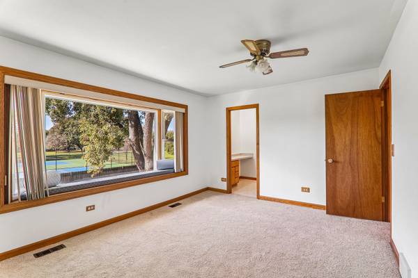 4532 Black Partridge LN, Lisle, IL 60532