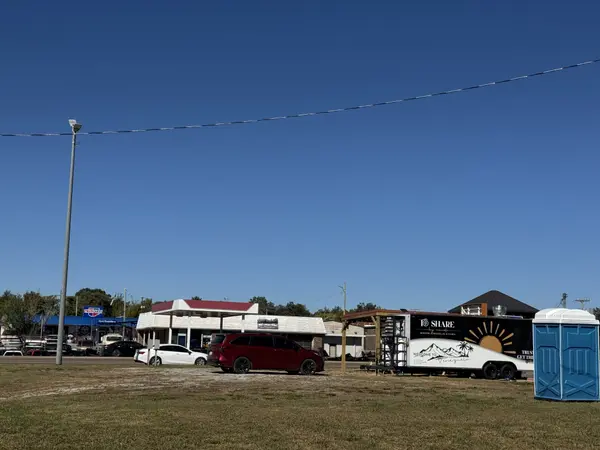 610 N Locust Ave, Lawrenceburg, TN 38464