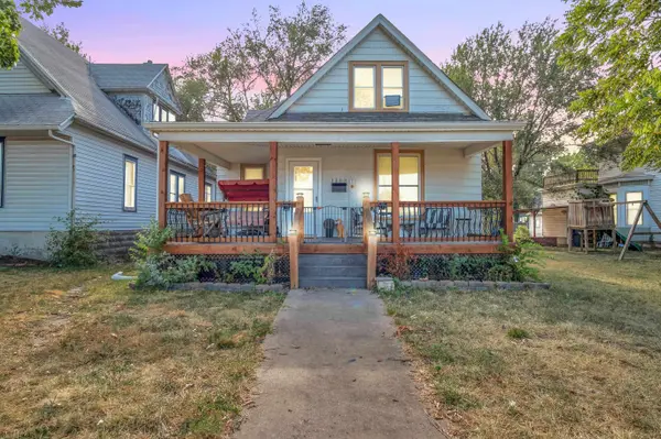 1113 N Main,  Newton,  KS 67114