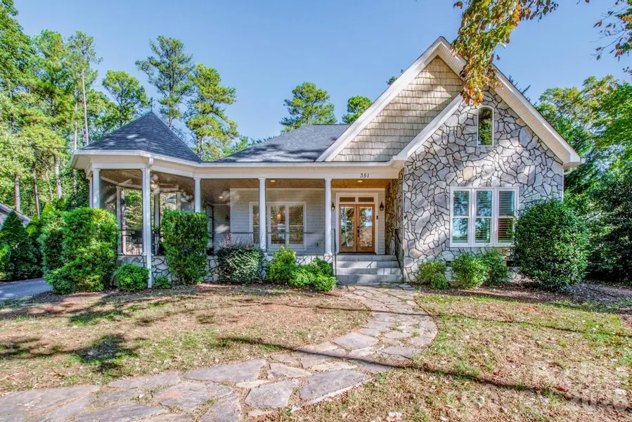 351 Catalina DR, Mooresville, NC 28117