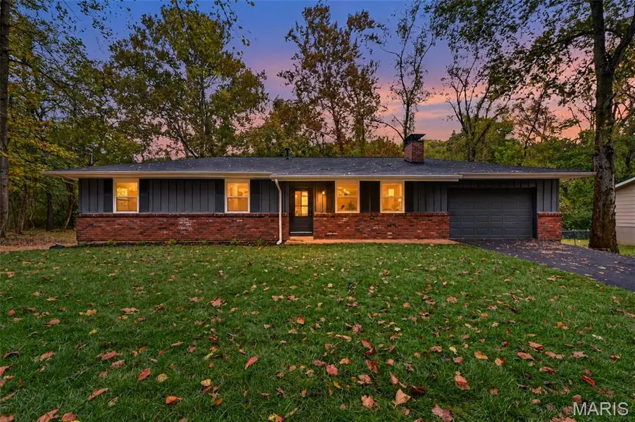1911 Jean DR, Arnold, MO 63010
