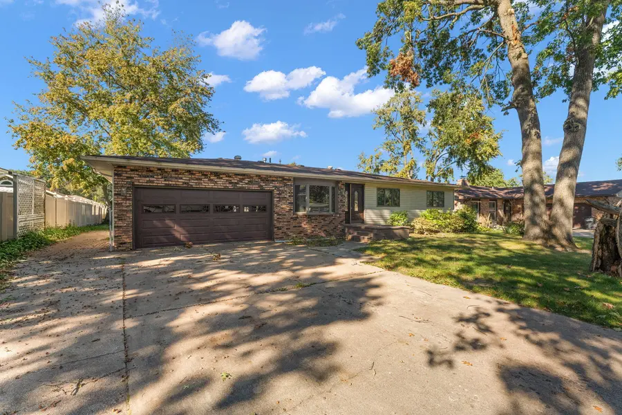 2270 Sandwood ST, Portage, IN 46368