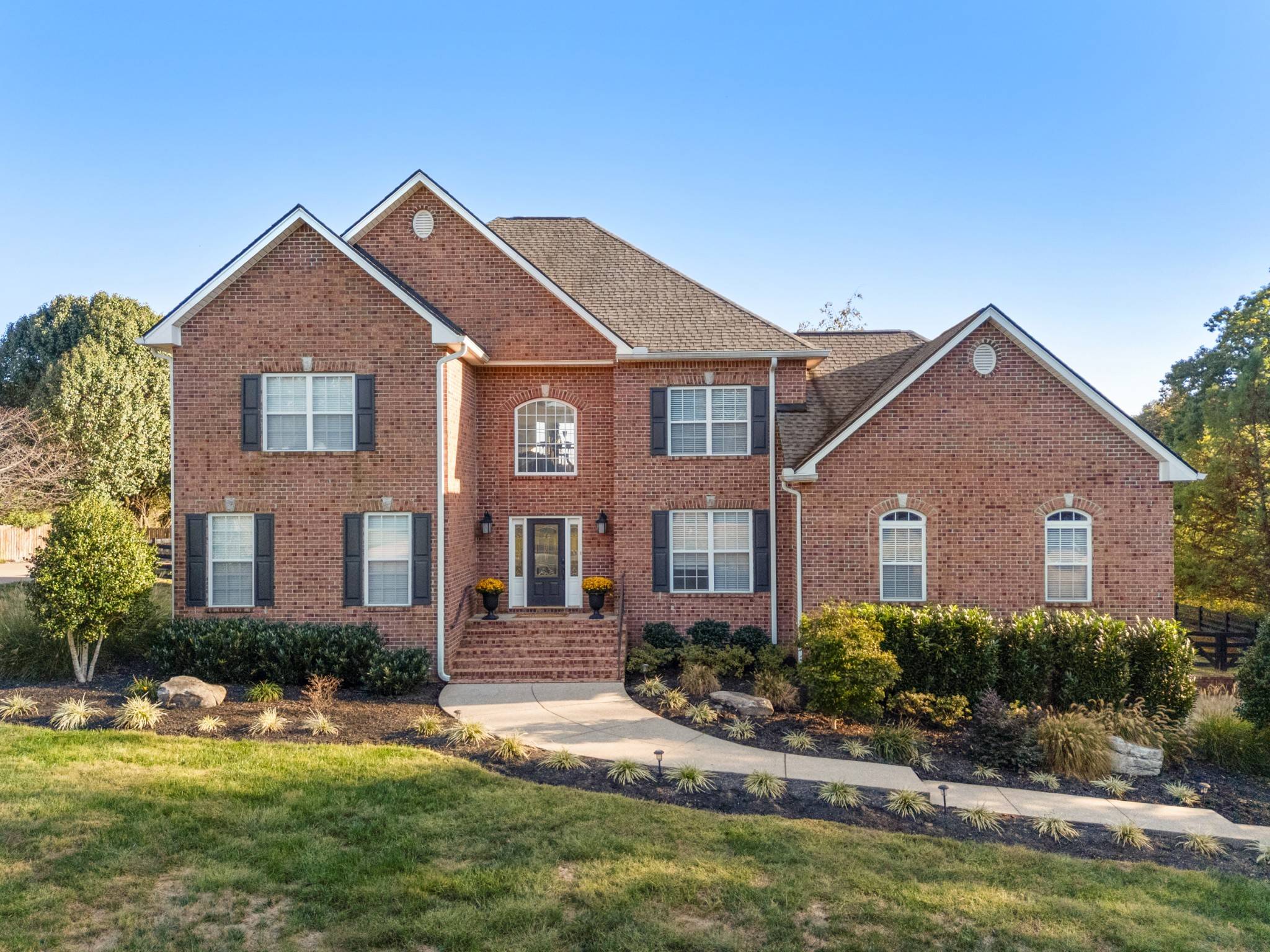 1031 Ridglea Dr, Burns, TN 37029